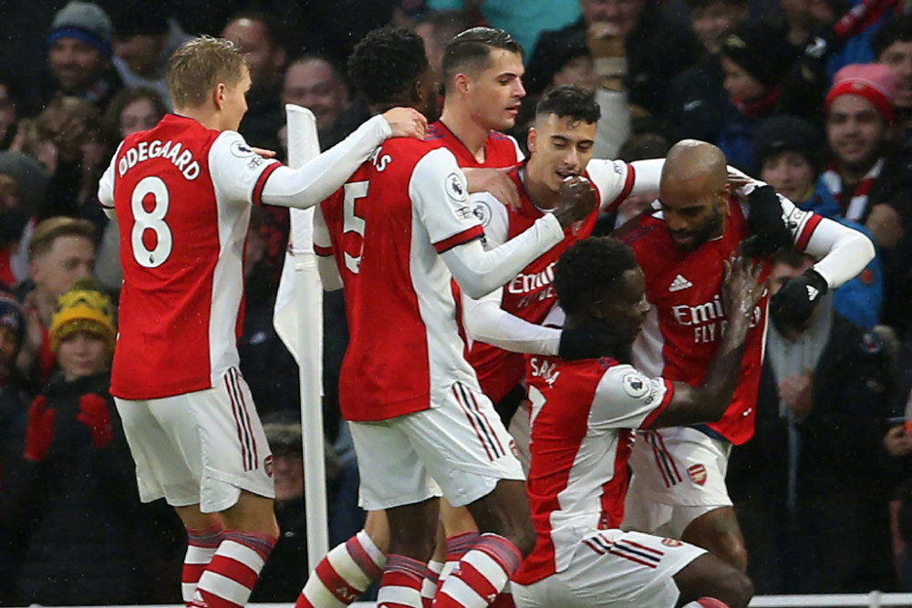 LPL冠军打野身败名裂！1场比赛被抢3条龙，观众：BLG是对的