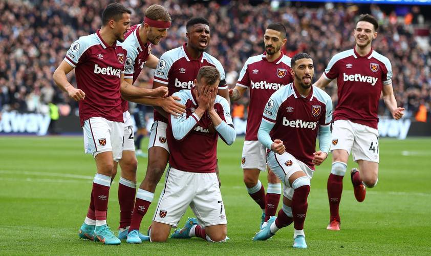 真不能赖运气欠佳：利物浦2-2富勒姆，斯洛特有何战术可言？