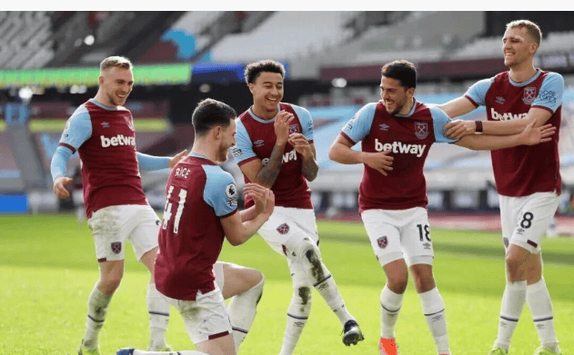 [德甲]好成绩 好心情！拜仁欢聚啤酒节