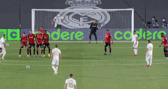 意大利杯惊魂：都灵第90分钟绝杀，16岁安东尼奥·阿雷纳梦碎罗马首秀