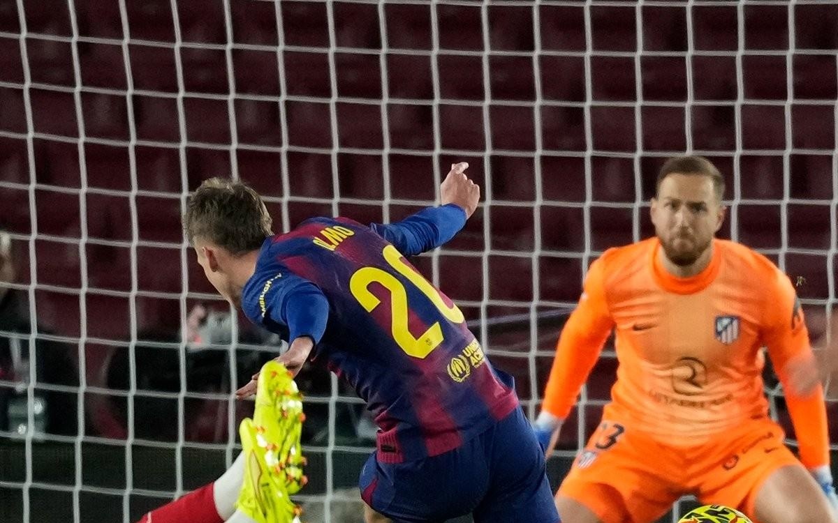 门兴格拉德巴赫4-0大胜奥格斯堡