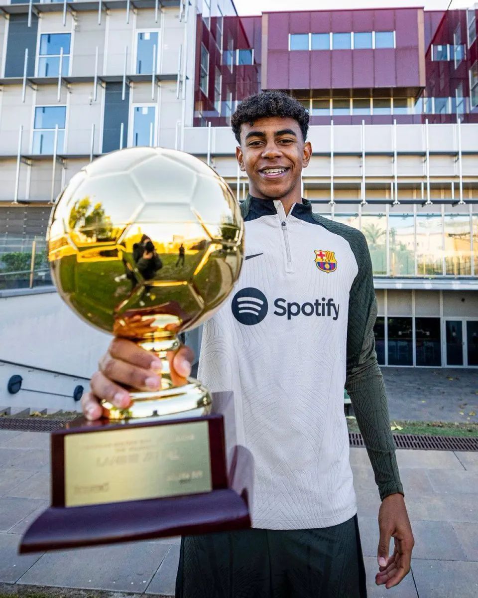 记者：科隆等队有意桑德兰中场尼尔，将在冬窗引